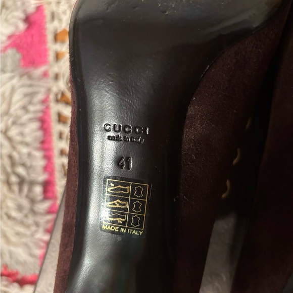 Gucci Brown & Gold Pump Heel! - Picture 8 of 10